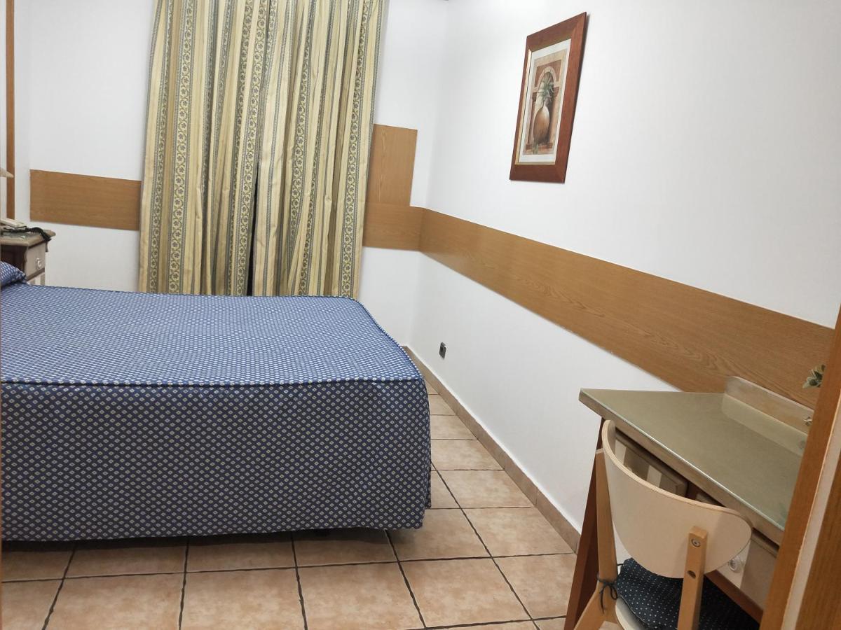 Hostal Maria Ronda Madrid Exterior photo